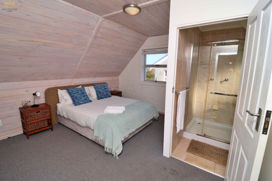 4 Bedroom Property for Sale in Bettys Bay Western Cape